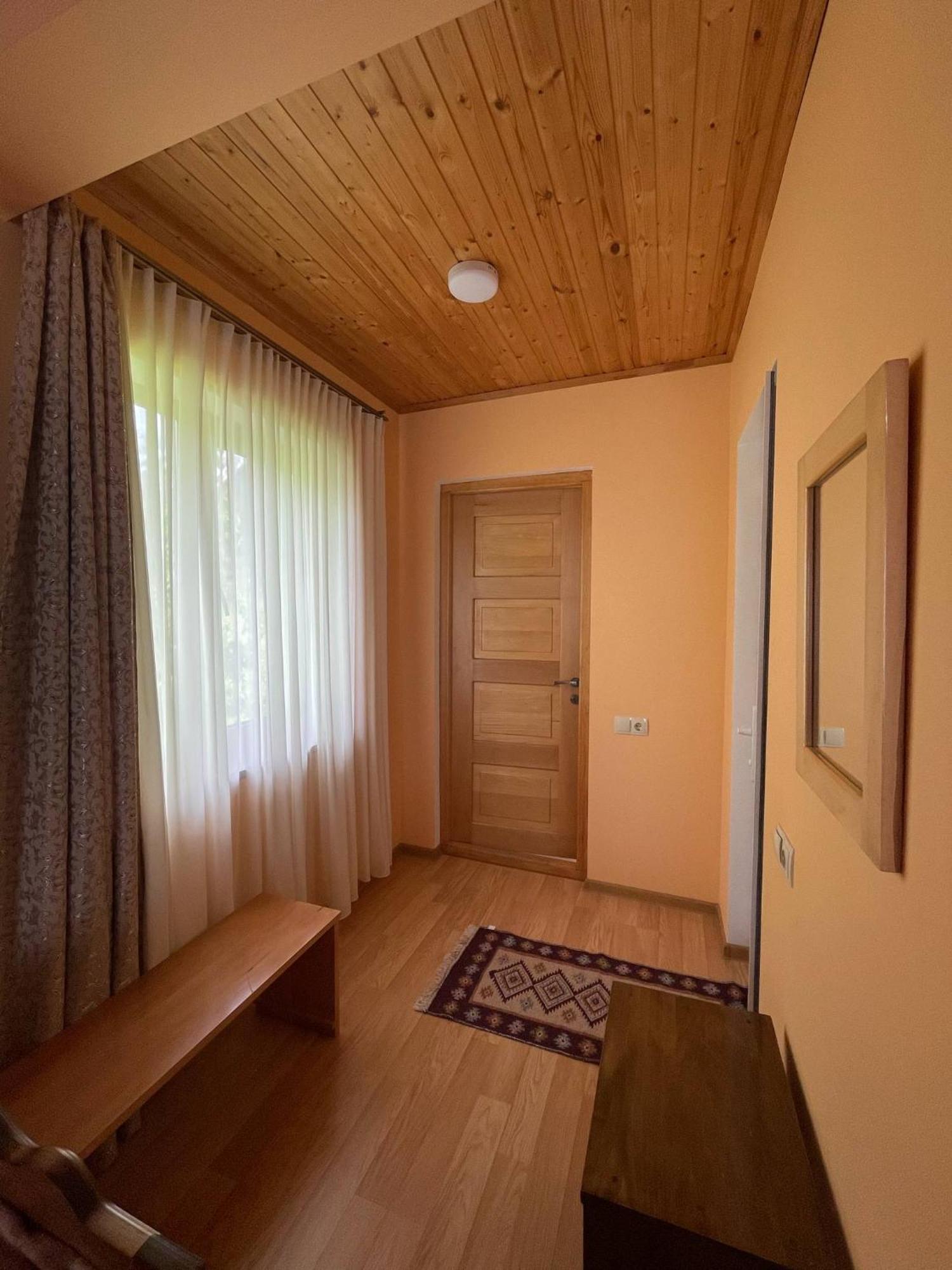 Guest House Victor Zhabeshi ภายนอก รูปภาพ